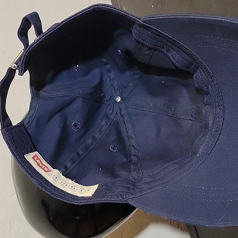 LEVI'S Pride Patch Hat Adult - Picture 8 of 8